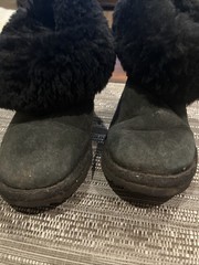 UGG Kids Bailey Button Short Black Suede Sheepskin Boots Youth Size 12(1017400T)