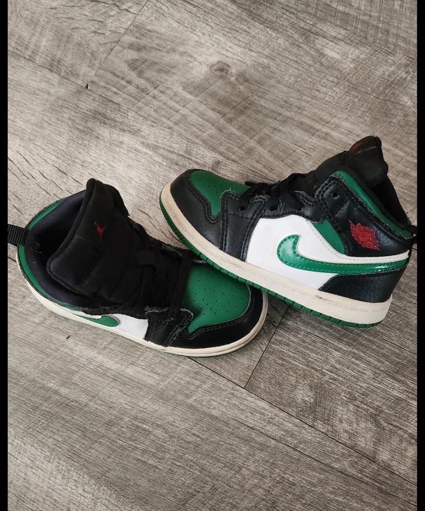 Nike Air JORDAN 1 MID SUMMIT WHITE PINE GREEN Size 8C