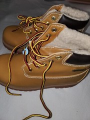 CHILDRENS WATERPROOF BOOTS TAN/GOLD COLOR NWT