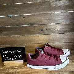 Kids Converse CTAS Maroon Red Low Casual Comfort Sneakers Shoes Size 2 Y GUC