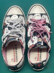Converse Hello Kitty Kids Shoes Size Youth 2 Black White & Pink Great Condition!