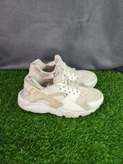 Size 7 (GS) – Nike Huarache Run Low White Pure Platinum