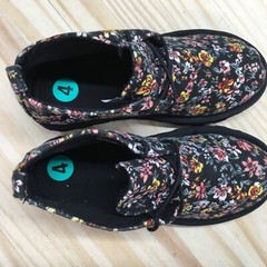 Bearpaw Boots Youth 4 Skye Chukka Multicolor Floral Print Lace Up NEW 2578Y