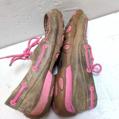 Twisted X Driving Mocs Big Kids Size 3.5 Bomber / Neon Pink Breast Cancer Ribbon