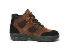 VINTAGE 2000 Tecnica Junior’s Hurricane Boot 08442B (M) Brown/Black (msrp: $70)