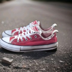 Converse All Star~Classic Low Top Double Tongue w/ Stars Sneakers Girls Size 4