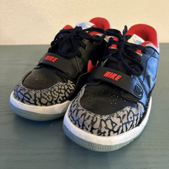 Jordan Legacy 312 Low Top Black/Gray/Red/Blue Leather Kids 12C CD9055-004