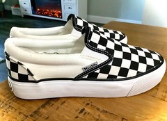 NEW UNISEX MUDD BLACK/WHITE CHECKERED SLIP ON SKATER SHOES SNEAKERS WOMENS SZ 7