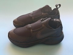 Nike Flex Runner 3 GS Slip On Black Anthracite Youth Size 1.5Y FN1294-002