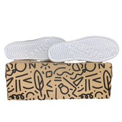NWT / Native Jefferson Shoes Big Kids Size J2 / EU 33.5 Shell White