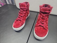 SUPRA Skytop Dark Ruby Velvet / White 58062-643-M Kids Size 6. 5 US