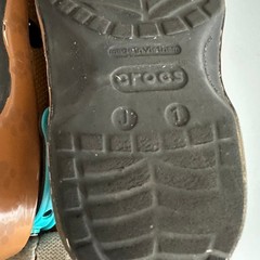 Crocs Scooby-Doo Classic Clogs Kids Size J1 Brown Teal Dog Spots Jibbitz Shoes