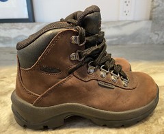 Hi-Tec Kids Sz 13 Altitude Leather Hiking boots Waterproof Sturdy brown Eur 31