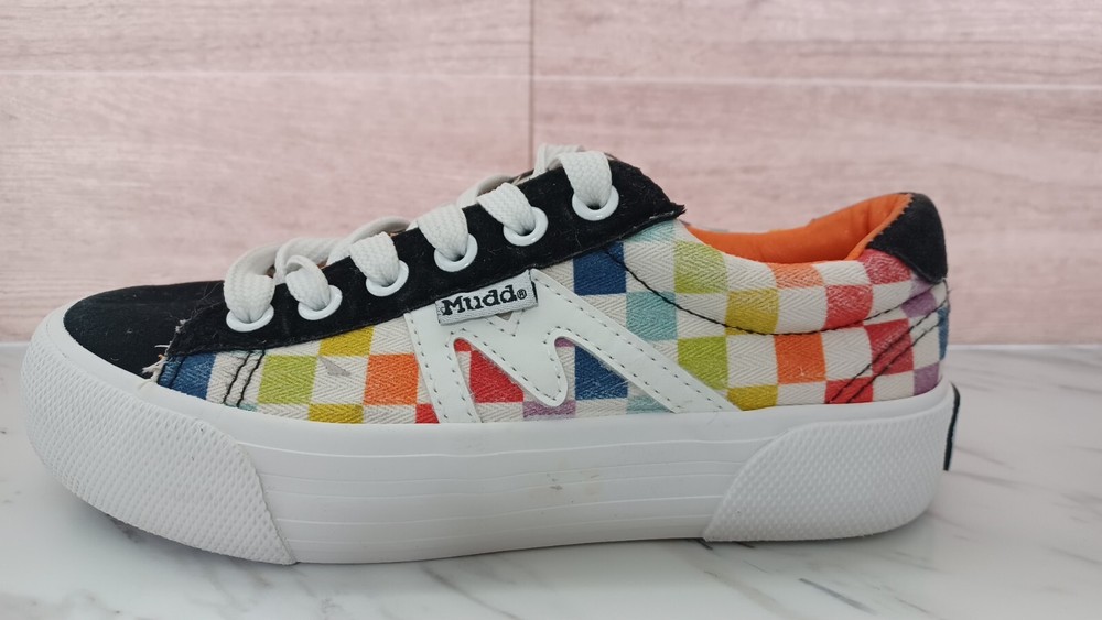 Mudd Kids Checkerboard Rainbow Skater Sneaker Size 1