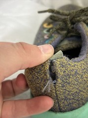 Allbirds Smallbirds Wool Runner Wowza Blue/Buoyant Mint Youth Size 1 Flaw