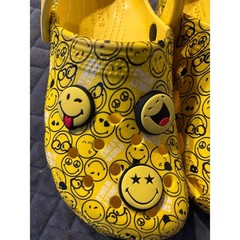 Crocs Smiley World Clog Shoes Yellow Embellished Jibbitz Comfort Size 13