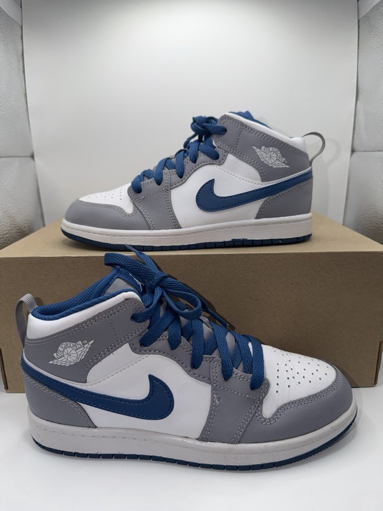 Nike Kids Mid-Top Sneakers – White, Gray & Blue Size 3y