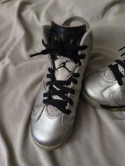Jordan Grade School 6y Valentines Edition Silver/Pink