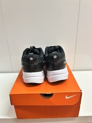 Nike Cosmic Runner GS Black White Mesh Unisex Kids Athletic Sneakers 6Y