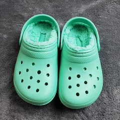 Crocs Classic Faux Fur Lined Clogs Kids 11 Green Slip On Shoes 203506