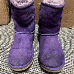 UGG Australia 5251Y Classic ll Short Boot Purple Size YOUTH SIZE 5