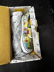 Vans Authentic x Peanuts Comics Kids Size 2.5 Sneakers Snoopy Charlie Brown