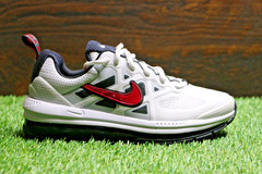 Nike Air Max Genome SE Low White Very Berry (DC9120-100) Size 5.5Y / 7W