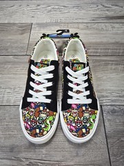 Super Mario Graphic Canvas Lace-Up Sneaker Shoes Unisex Youth Size 4 NEW