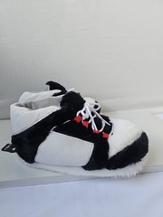 Wonder Nation Boys‘ Sneaker-Style Slippers – Plush Black & White – NWT – Various