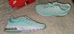 Nike Air Max Invigor Print Sneaker’s size 6y