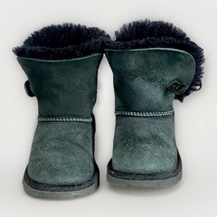 UGG Kids Bailey Button Short Black Suede Sheepskin Boots Y Size 10 (1017400T)