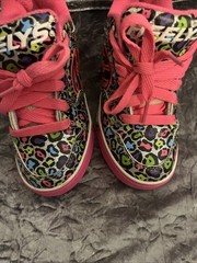 Heelys Pro 20 Nova Roller Shoes – Size 1 Youth – Pink/Silver Multicolor