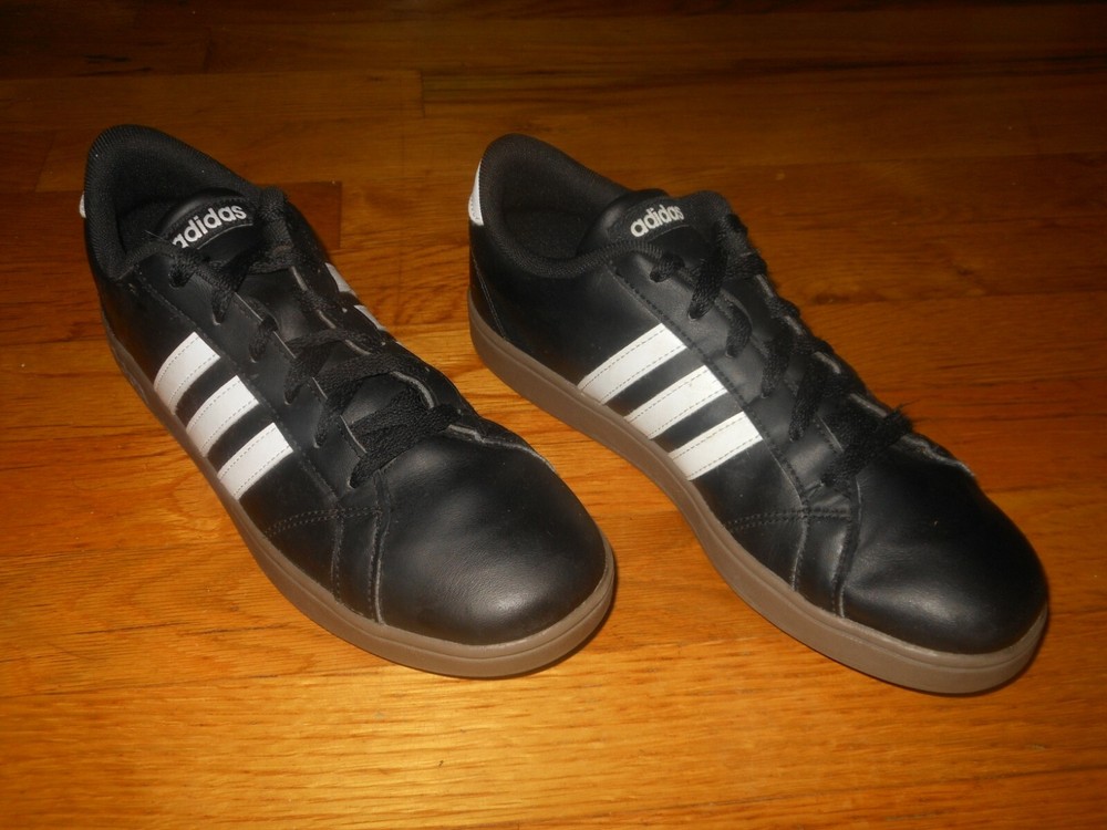 Adidas Baseline K B43874 sneakers Kid’s 6.5 M EU 39 1/3 Excellent condition