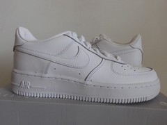 Nike Air Force 1 LE (GS) All White White-White Sz 6Y [DH2920-111]