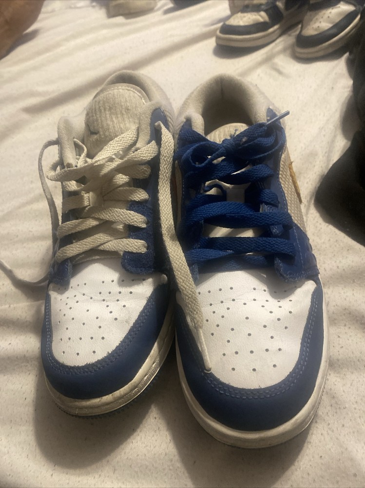 NIKE AIR JORDAN 1 LOW SE (GS) „MESSY ROOM“ BLUE SZ 6.5 YWOMENS SZ 7.5 DR6960-400