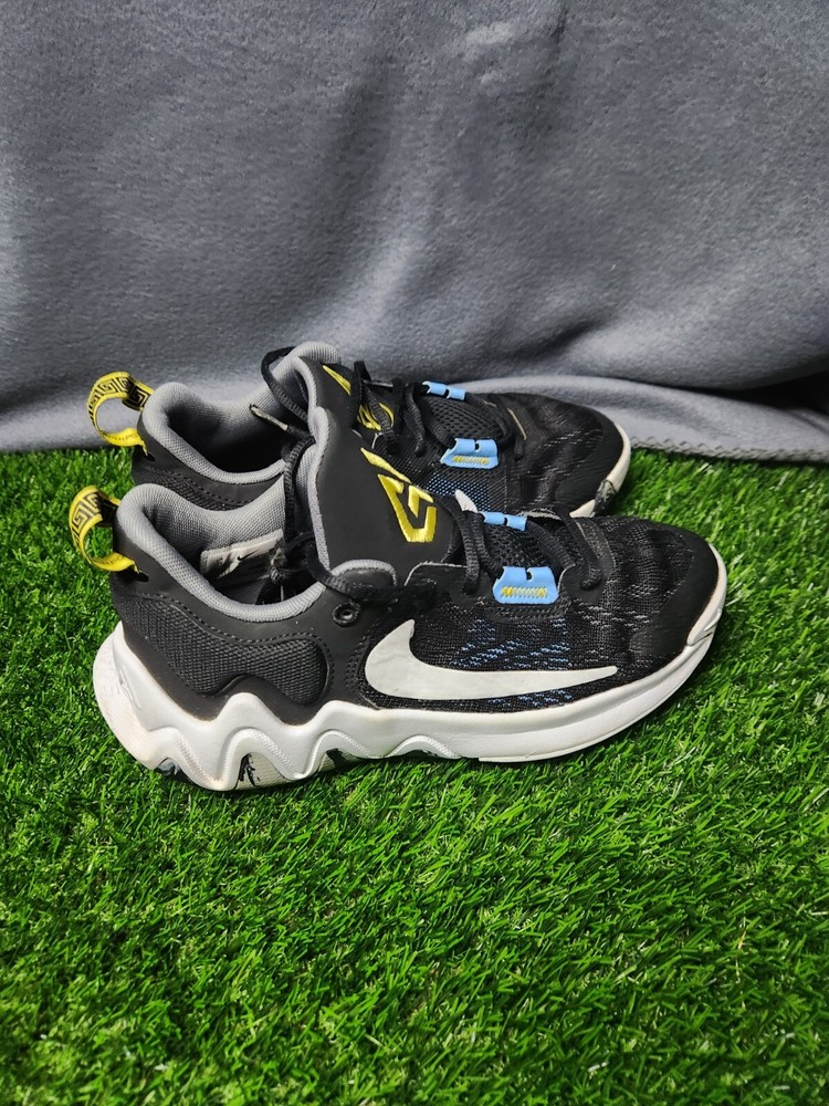 Size 5Y (GS) – Nike Giannis Immortality 2 Low Black White