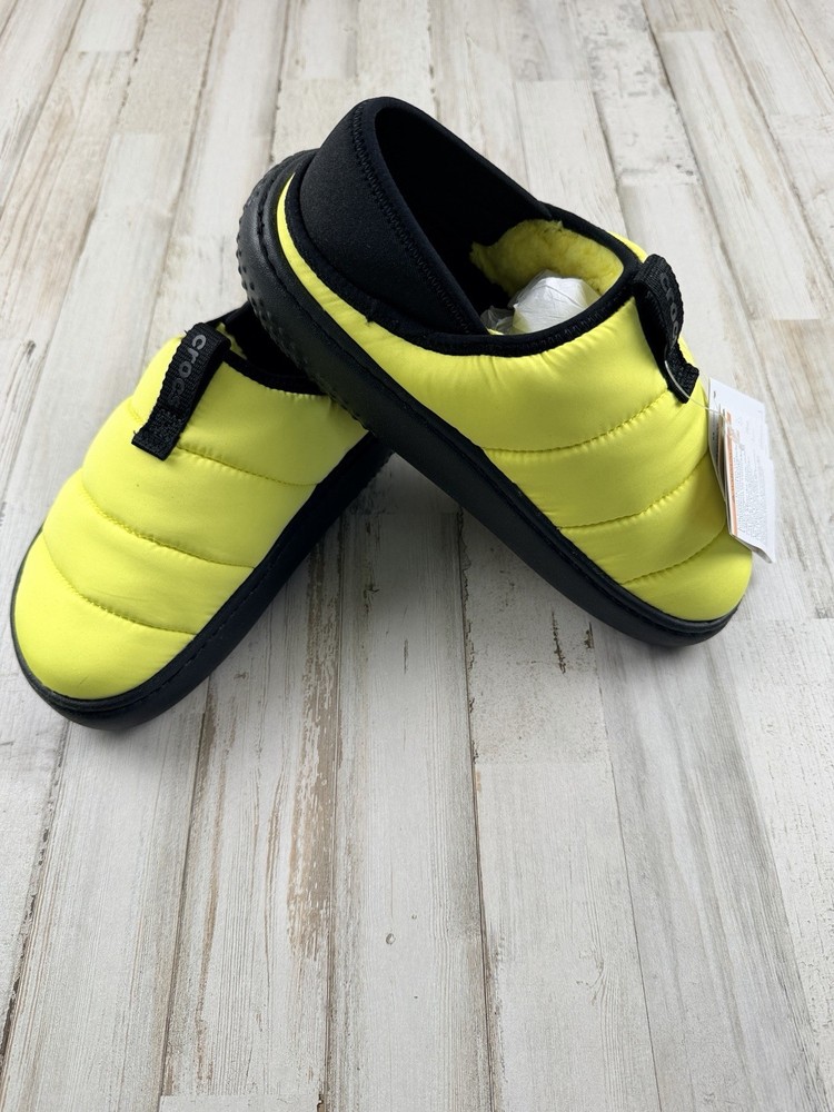 Crocs Classic Puff Moc K Kids Yellow Black Quilted Puffer Slippers J5 210589-77K