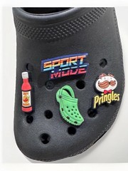 Crocs Classic Clogs Black Size 4 With Authentic Jibbizt Green Croc & Hot Sauce.