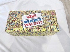 VANS Where’s Waldo? Active Lace Up Graphic White Sneakers Size 2.5 Big Kids