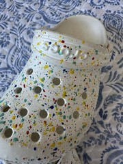 CROCS Classic Clogs White Paint Splatter Slip On Shoes Kids Youth Size C11
