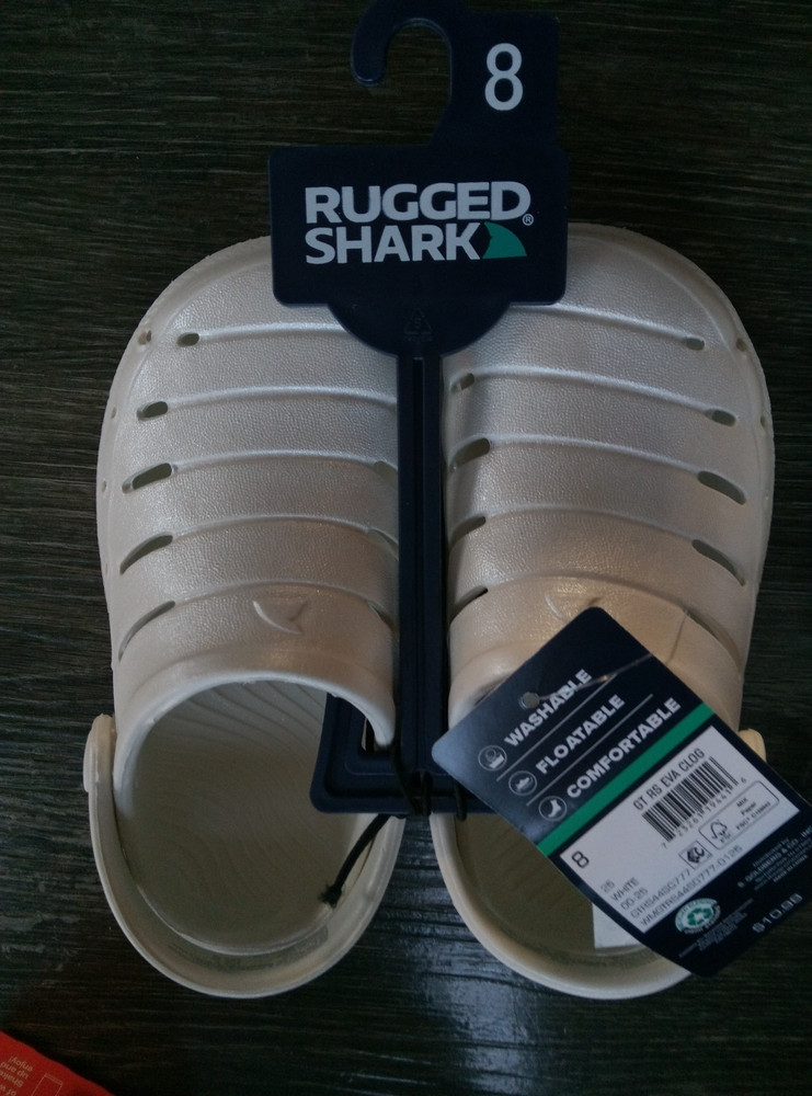 Rugged Shark Clog Sandals White Swivel Strap EVA adult Size 8 Waterproof NWT
