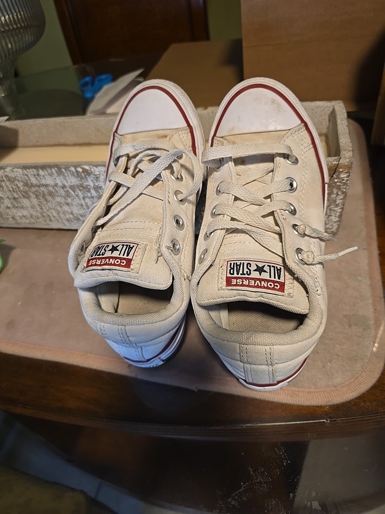 Converse Kids All Star Canvas Sneakers White Low Top Lace Up Youth Sz 2 Shoes