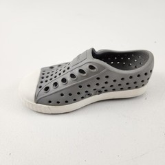 Native Jefferson Shoes Kids Size 5 Gray White Slip On Water Beach EVA Pool