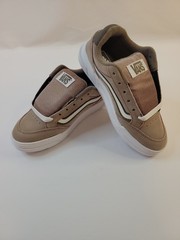 Vans Hylane Kids Sneakers, Size 1.5, Brand New