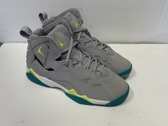 Nike Air Jordan True Flight GS Sneaker Size 5Y Gray Volt Turbo Green 342774-043