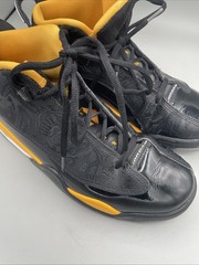 Size 6 (GS) – Jordan Dub Zero Mid Black Taxi