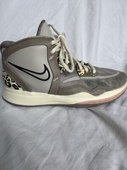 Nike Kyrie Infinity Leopard Camo 2022 Little Kids Size 4Y Basketball Shoes
