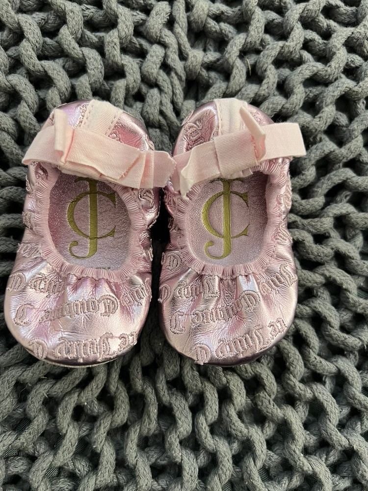 JUICY COUTURE PINK BALLET FLAT STRETCH INFANT 2 EUC BABY