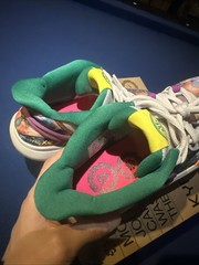 Kyrie 8 Go GS Light Bone/yellow Strike Strike US size 4.5y DQ8076-011