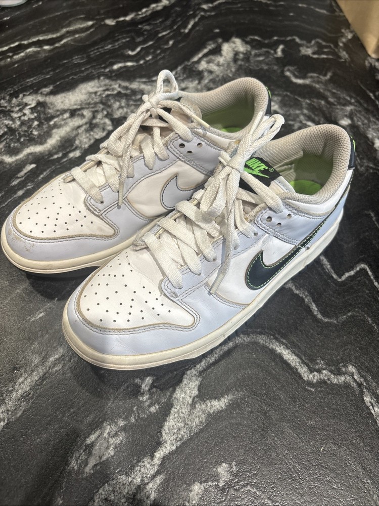 Nike Dunk Low GS „Grey Green Strike“ style code: FB9109-107 Youth Size 3.5